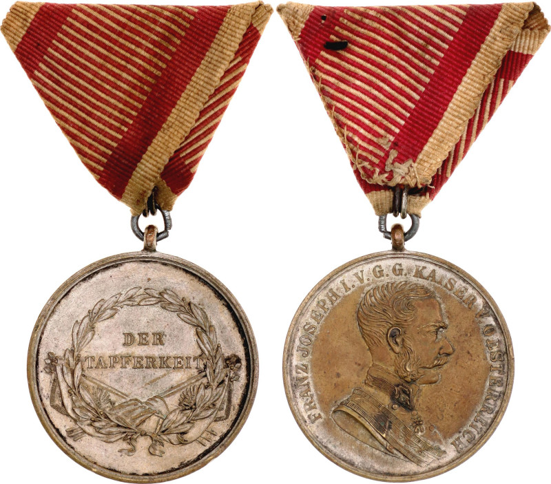 Austria Bravery Silver Medal "Der Tapferkeit" I Class Type IV 1914 - 1916 

Ba...