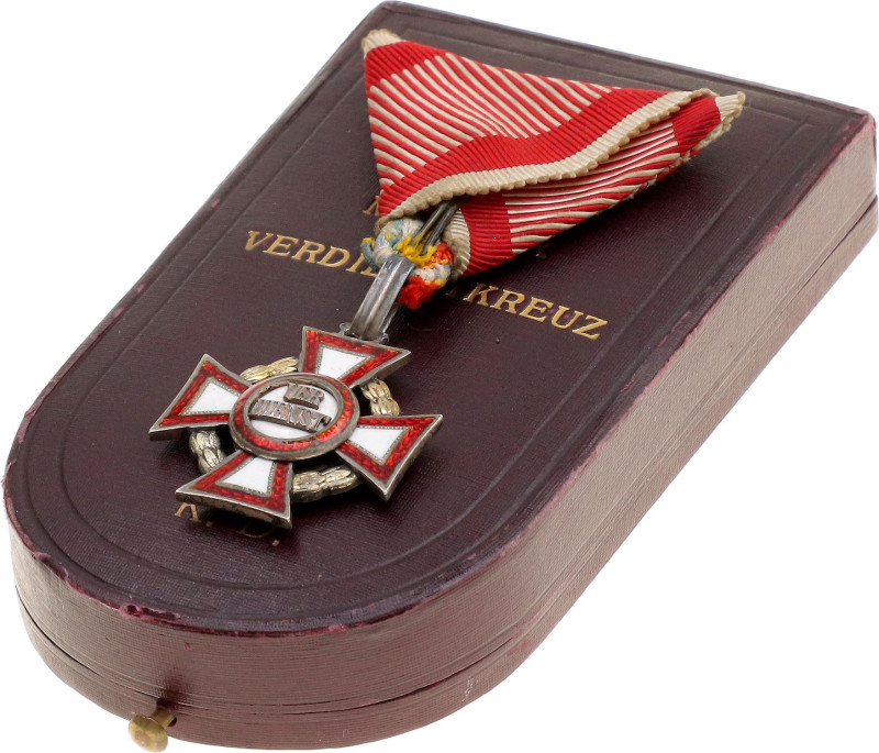 Austria Military Merit Cross III Class 1914 - 1918 

Barac# 239; vgAg 33,2x30m...