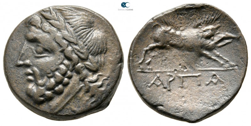 Apulia. Arpi circa 300-200 BC. 
Bronze Æ

20mm., 7,75g.



good very fine...