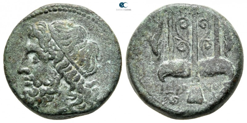 Sicily. Syracuse. Hieron II 275-215 BC. 
Bronze Æ

18mm., 6,08g.



very ...