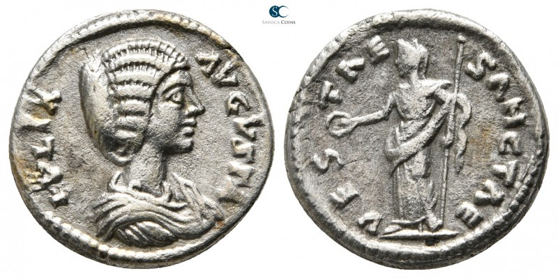 Julia Domna AD 193-217. Laodicea ad Mare
Denarius AR

19mm., 2,59g.



ve...