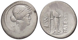 ROMANE REPUBBLICANE - CLAUDIA - P. Clodius M. f. Turrinus (42 a C.) - Denario B. 15; Cr. 494/23 (AG g. 3,39)

Status: meglio di MB