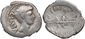 ROMANE IMPERIALI - Augusto (27 a.C.-14 d.C.) - Denario Cr. 523/1a; RIC 96 (AG g. 3) Contromarca al R/

Status: qBB/BB