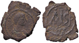 BIZANTINE - Giustiniano I (527-565) - 16 Nummi (Tessalonica) Ratto manca; Sear 177 (AE g. 8,22)

Status: qBB