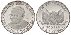 ESTERE - NIGER - Repubblica - 500 Franchi 1960 Kr. 5 AG Qualche segnetto

Status: FS