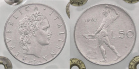 REPUBBLICA ITALIANA - Repubblica Italiana (monetazione in lire) (1946-2001) - 50 Lire 1962 Mont. 26 AC Sigillata Emilio Tevere

Status: FDC