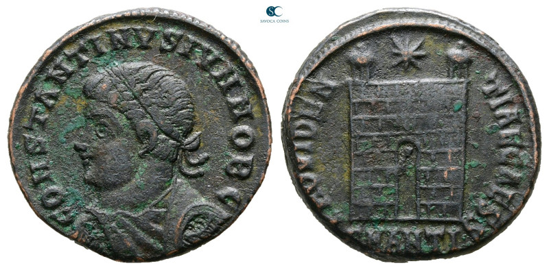 Constantine II, as Caesar AD 317-337. Antioch
Follis Æ

20 mm, 3,72 g



...