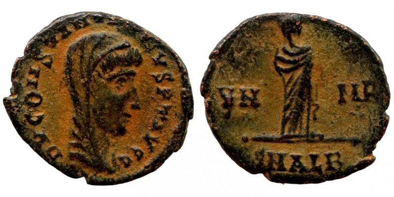 Constantius II. 337-361 für Divus 
25mm 9,25g
Artificial sand patina