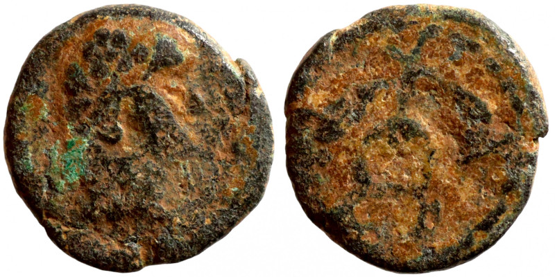 Antik bronze coin
10mm 0,83g
Artificial sand patina