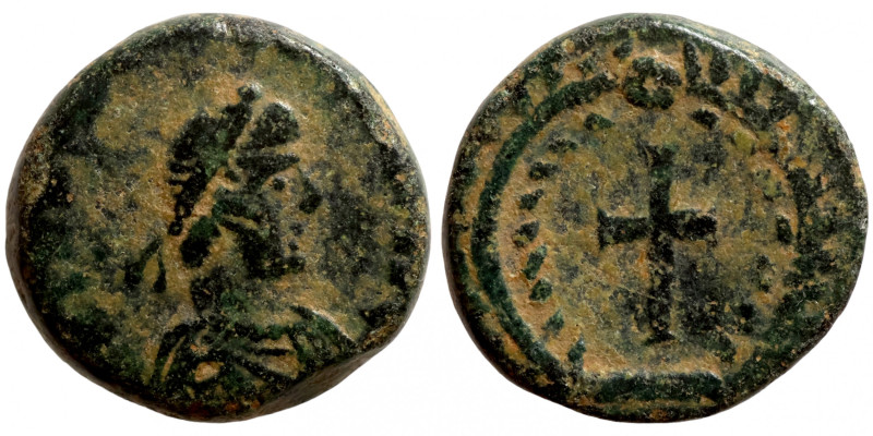 Antik bronze coin
10mm 1,27g
Artificial sand patina