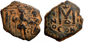 Byzantine bronze coin
25mm 6,30g
Artificial sand patina
