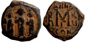Byzantine bronze coin
21mm 7,09g
Artificial sand patina