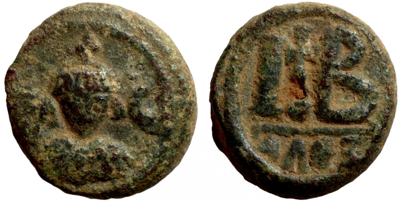 Byzantine bronze coin
17mm 7,23g
Artificial sand patina