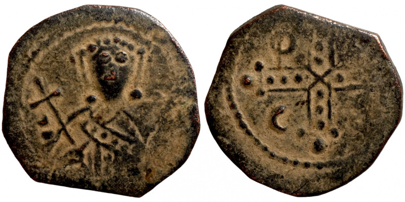 Byzantine bronze coin
17mm 1,69g
Artificial sand patina