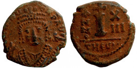 Byzantine bronze coin
16mm 2,28g
Artificial sand patina