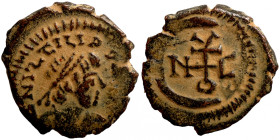 Byzantine bronze coin
16mm 1,94g
Artificial sand patina