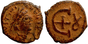 Byzantine bronze coin
13mm 1,93g
Artificial sand patina