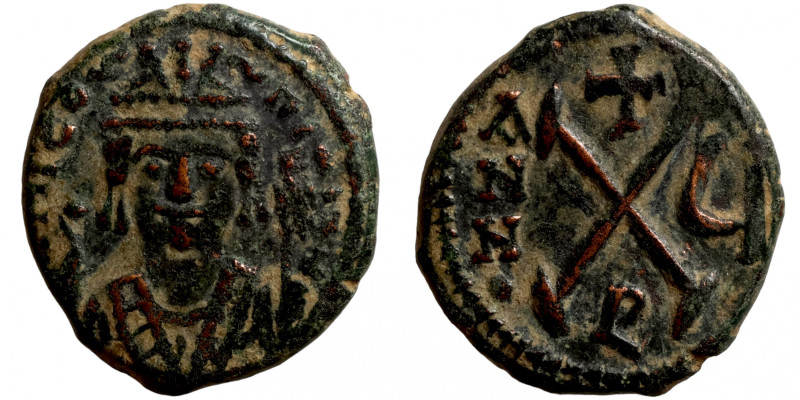 Byzantine bronze coin
15mm 3,40g
Artificial sand patina