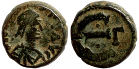 Byzantine bronze coin
11mm 2,96g
Artificial sand patina