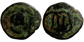 Antik bronze coin
10mm 0,57g
Artificial sand patina