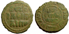 Byzantine bronze coin
18mm 4,38g
Artificial sand patina