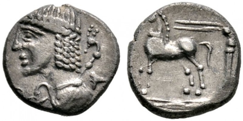 Keltische Münzen 
 Gallia 
 Belenos 
 Quinar ca. 55 v. Chr. Jugendliche Büste...