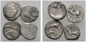 Keltische Münzen 
 Gallia 
 Haedui 
 Lot (4 Stücke): Quinare. Wie vorher (LT 4805). Dazu: Ligones, Quinar Typ Kaletedoi sowie Bituriges Cubi, Quina...