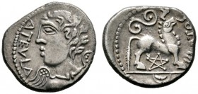 Keltische Münzen 
 Gallia 
 Remi (Reims) 
 Quinar ca. 55 v. Chr. Bartlose, geflügelte Büste nach links, davor ATEVLA / Pferd nach rechts über Penta...