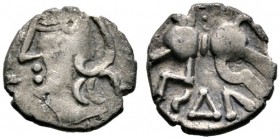 Keltische Münzen 
 Gallia 
 Sequani 
 Quinar ca. 55 v. Chr. Büste nach links, davor Q DOCI / Pferd nach links, darunter SAM F. LT 5639, Scheers 522...