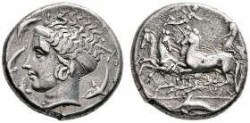 Griechische Münzen 
 Sizilien 
 Dionysios I. 405-367 v. Chr 
 Tetradrachme ca. 390 v. Chr. Unsignierte Arbeit des Stempelschneiders Eukleidas. Kopf...