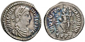 Römische Münzen 
 Kaiserzeit 
 Magnus Maximus 383-388 
 Siliqua -Trier-. D N MAG MAXIMVS P F AVG. Drapierte Panzerbüste mit Diadem nach rechts / VI...