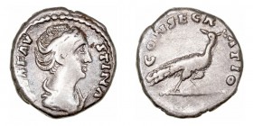 Imperio Romano
 Faustina, esposa de A. Pío
 Denario. AR. R/CONSECRATIO. Pavo a der. 3.45g. RIC.384. MBC-.