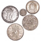 Monedas Extranjeras
 Lotes de Conjunto
 AR. Lote de 5 monedas. Austria 50 Schilling, Holanda 2 1/2 Gulden, Marruecos 5 y 1/2 Dírhams y Venezuela 2 B...