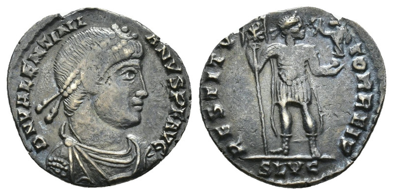 IMPERIO ROMANO. VALENTINIANO I. Silicua. Lugdunum (364-375). A/ Busto diademado,...