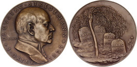 Germany - Weimar Republic Bronze Medal "Death of Gustav Stresemann" 1929

Kienast# 432; Bronze 57.48 g., 60 mm.; Obv: Bust of Gustav Stresemann / Re...