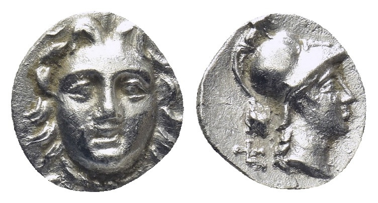 Pisidia. Selge circa 350-300 BC. Obol AR (0.64 Gr. 9mm.) 
Gorgoneion. 
Rev. Head...