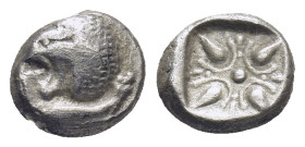 IONIA. Miletos. Diobol (6th-5th century BC). (1.17 Gr. 9mm.)
Forepart of lion right, head left.
Rev: Stellate pattern within incuse square.