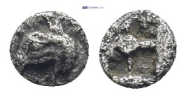 Ionia. Phokaia. ca. 530-478 BC. AR Tetartemorion (5mm, 0.26 g). Griffin head left. Rev. Quadripartite incuse square with central pellet.