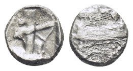 PERSIA, Achaemenid Empire, Darius I-Xerxes II (Circa 505-480 BC) AR eighth-siglos 0.79 Gr. 8mm) Sardes. 
Persian Great King in running-kneeling pose r...