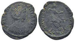 Aelia Flacilla. Follis. (23mm, 4.3 g) 383-386 AD. Constantinople. Anv.: AEL FLACCILLA AVG, diademed and draped bust to right. Rev.: SALVS REIPVBLICAE,...