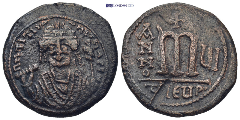 Maurice Tiberius (582-602) AE Follis (Bronze, 29mm, 11.26 g) Theopolis (Antioch)...