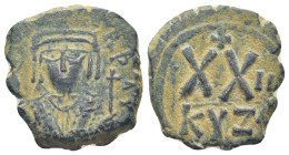 Phocas, 602-610 AD. Æ Half Follis (21mm, 5.7 g) of Kyzikos. Crowned draped bust facing with mappa / Large XX, cross above, II to right KYZ ?.