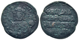 Romanus I. 931-944. Æ Follis. (26mm, 6.43 g) Constantinople mint. Half-length, crowned facing bust of Romanus I, holding transverse trefoil-tipped lab...