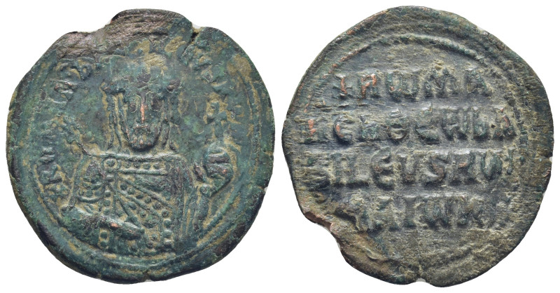 Romanus I. 931-944. Æ Follis. (29mm, 8.7 g) Constantinople mint. Half-length, cr...