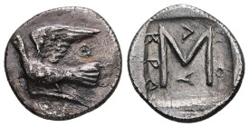 Sikyonia, Sikyon. AR, Triobol. 2.12 g. - 16.00 mm. Circa 100-60 BC. Polykrates, magistrate.
Obv.: Dove flying to left; Θ behind.
Rev.: Large Σ; ΠO/Λ-Y...