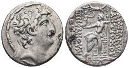 Seleukid Kingdom. Antiochos VIII Epiphanes Grypos, 121/0-97/6 BC. AR, Tetradrachm. 15.70 g. - 28.00 mm. Antiochia on the Orontes, c.109-96 BC.
Obv.: D...
