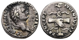 Domitian Caesar, 69-81 AD. AR, Denarius. 3.20 g. - 18.00 mm. Rome.
Obv.: CAESAR AVG F DOMITIANVS COS VI. Head of Domitian, laureate, right.
Rev.: PRIN...