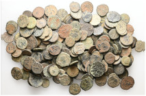 Lot of 200 unclassified See picture. LOT SOLD AS IS, NO RETURNS.(A59)