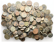 Lot of 200 unclassified See picture. LOT SOLD AS IS, NO RETURNS.(A60)