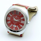 MONTRES DE LUXE. Referenza 470. Numero di serie ALU-XX. Movimento al quarzo. Cassa in alluminio con diametro da 41mm. Dial rosso con numeri romani arg...